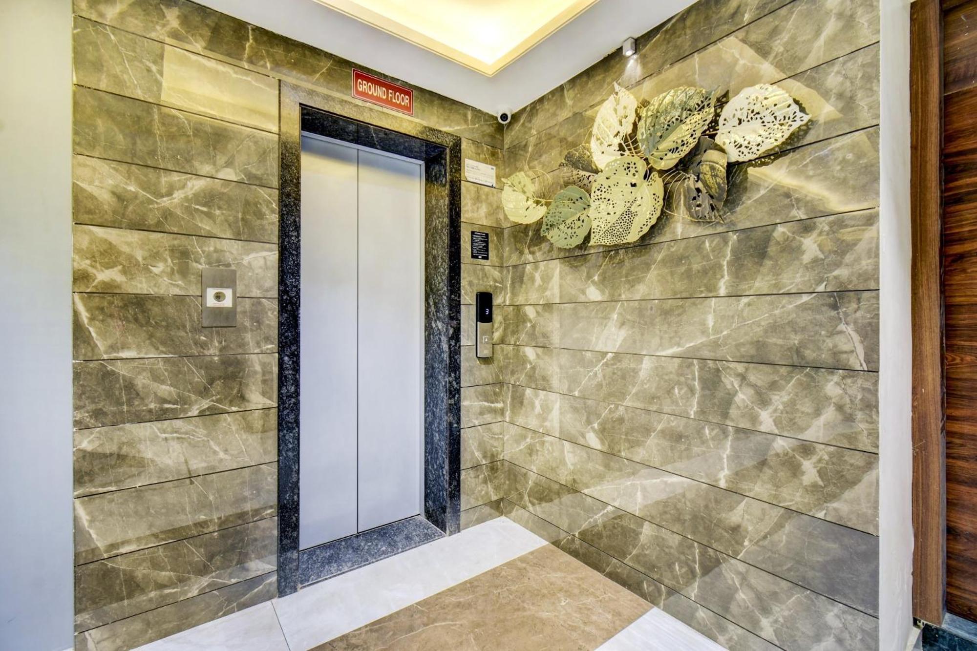 Townhouse Oak Hotel Chaitanya Executive Near Fun Time Multiplex Пуне Екстер'єр фото